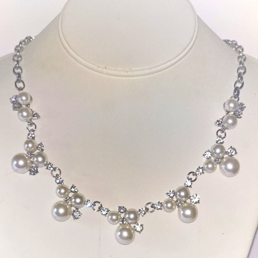 👍5 for $20 Faux Pearl Rhinestone Necklace Cluster Bib Silver Tone